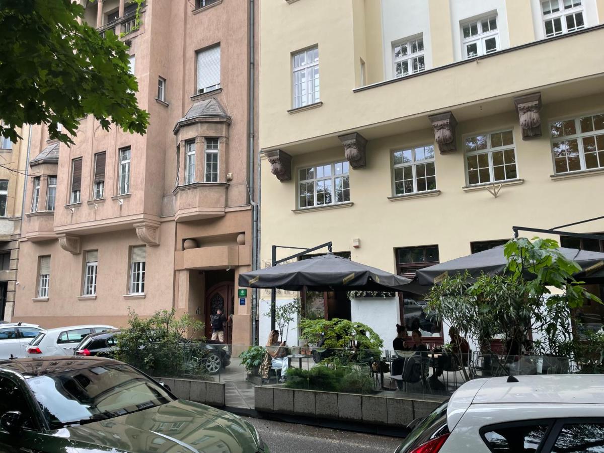 M&D Zagreb City Center Quiet Suites Esterno foto